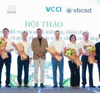 cong-ty-tnhh-nestle-viet-nam-dong-chu-tich-cua-vbcsd-tich-cuc-dong-hanh-trong-cac-chuong-trinh-y-nghia-gop-phan-thuc-day-cac-sang-kien-giam-phat-thai-khi-nha-kinh-copy-4585